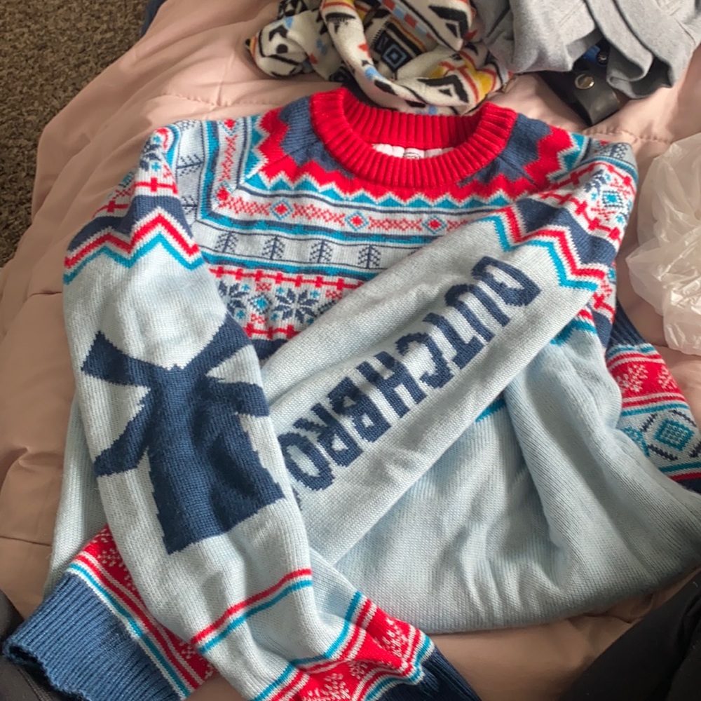Dutch bros sweater